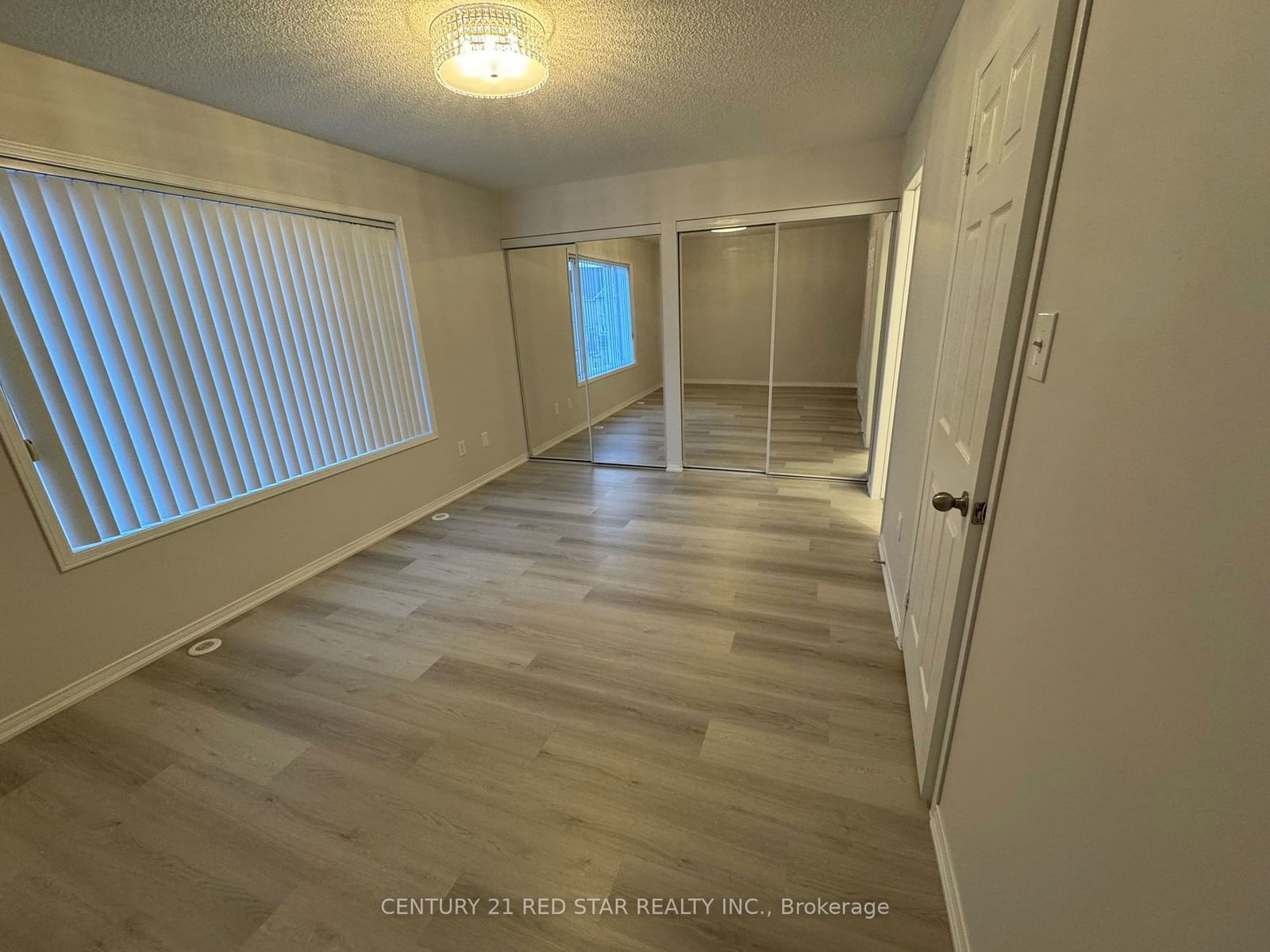 5005 Oscar Peterson Blvd, unit 9 for rent