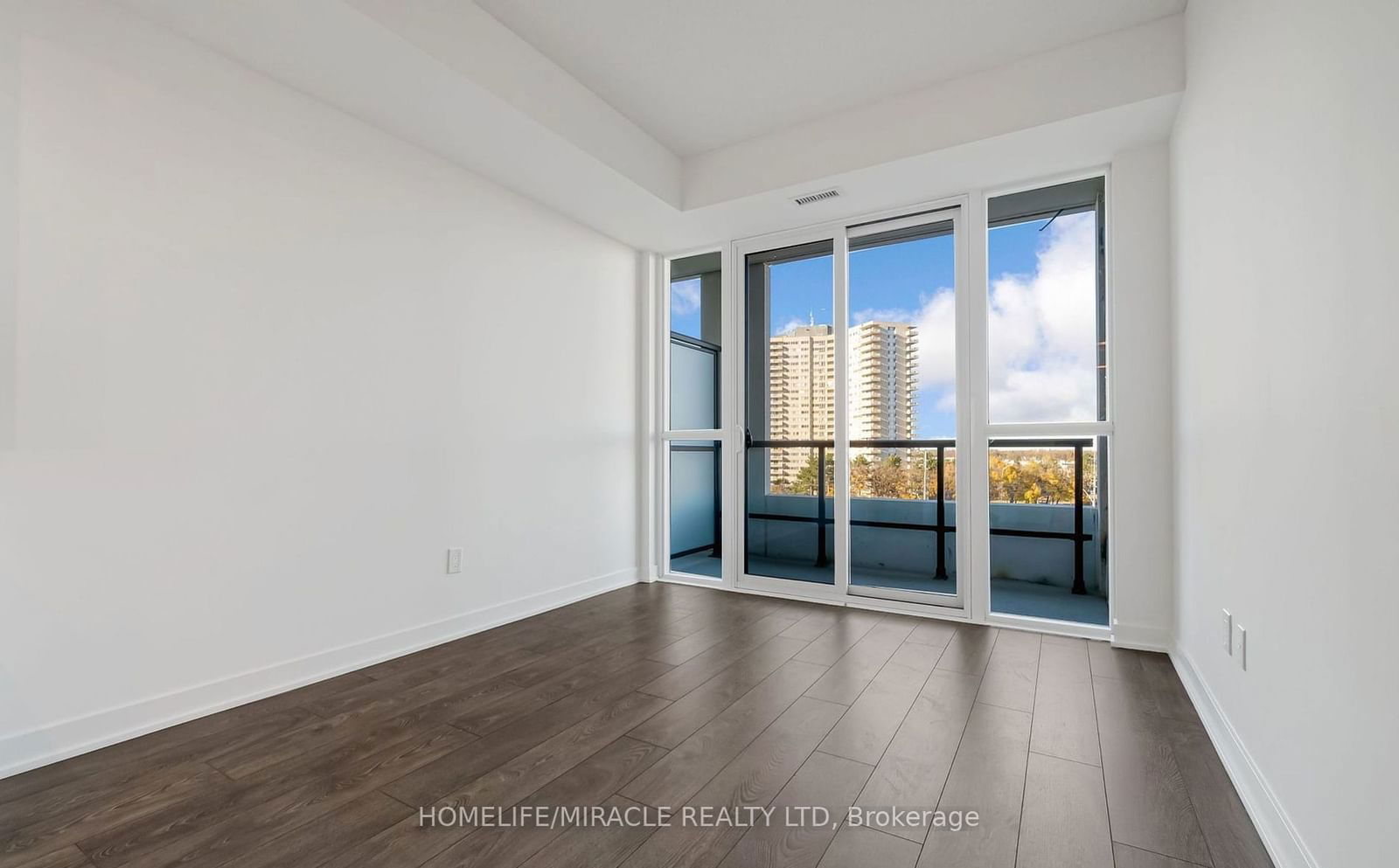 225 Malta Ave, unit 1009 for rent