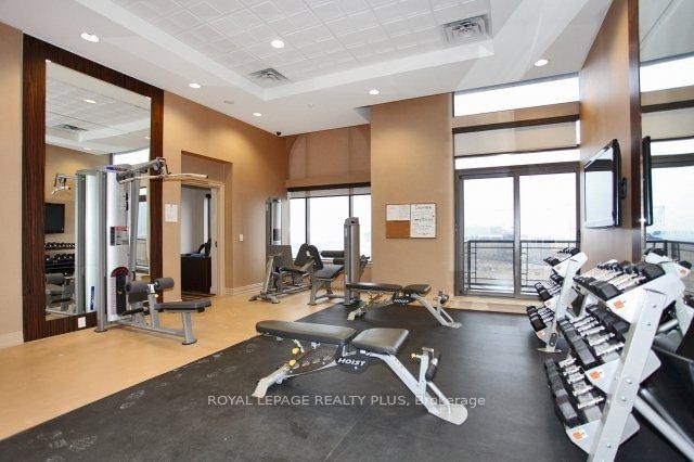 385 Prince Of Wales Dr, unit 906 for rent