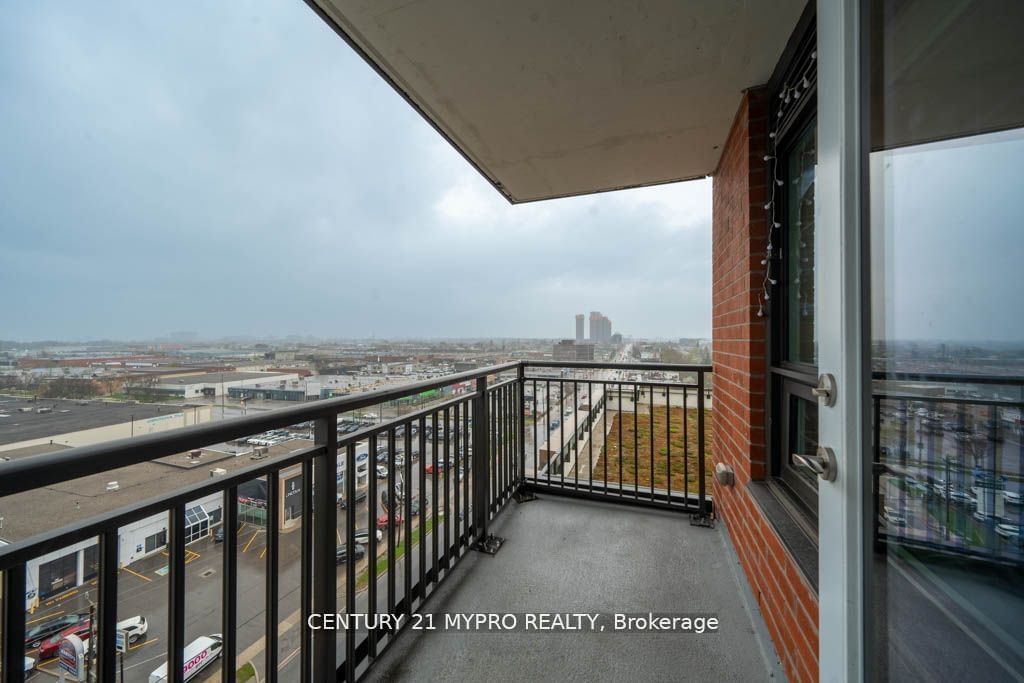 3091 Dufferin St, unit 1003 for sale