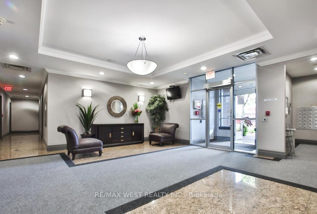 2772 Keele St, unit 312 for sale