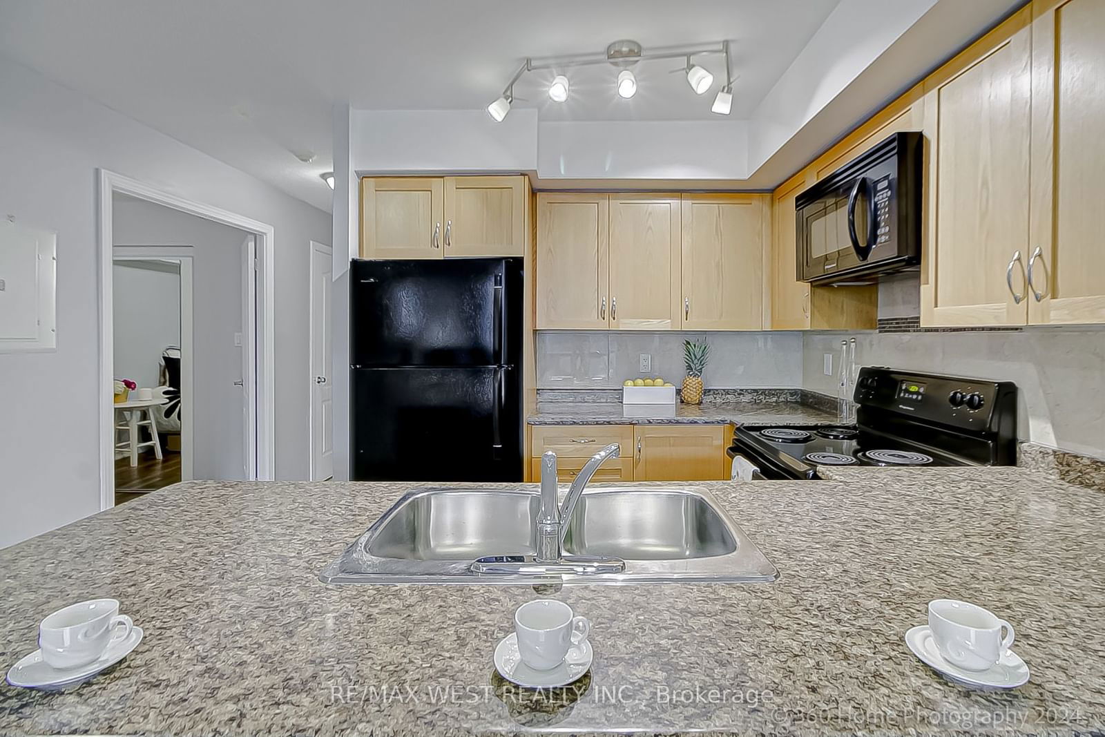 2772 Keele St, unit 312 for sale