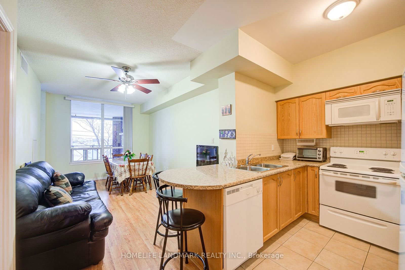 2772 Keele St, unit 204 for sale