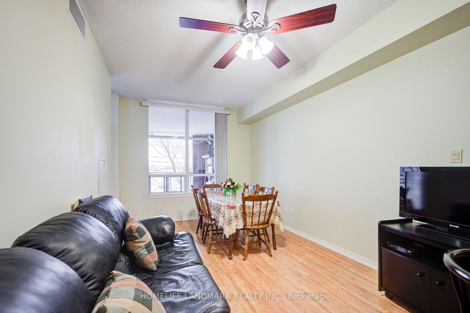 2772 Keele St, unit 204 for sale