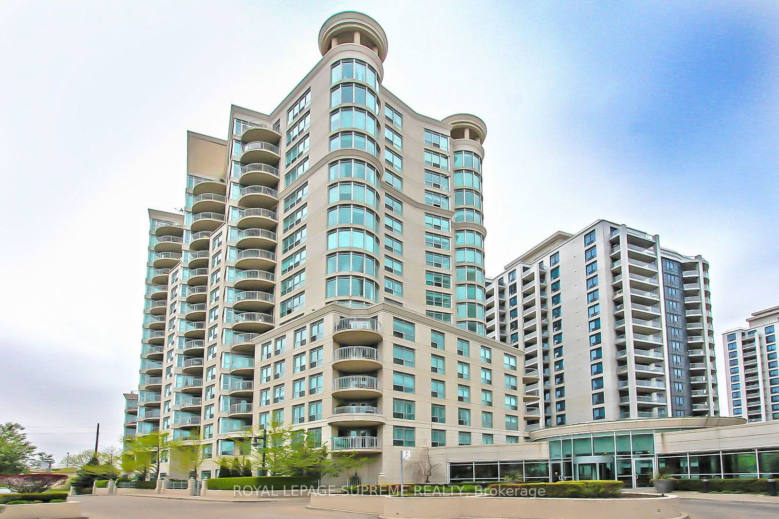 Newport Beach Condos, Etobicoke, Toronto