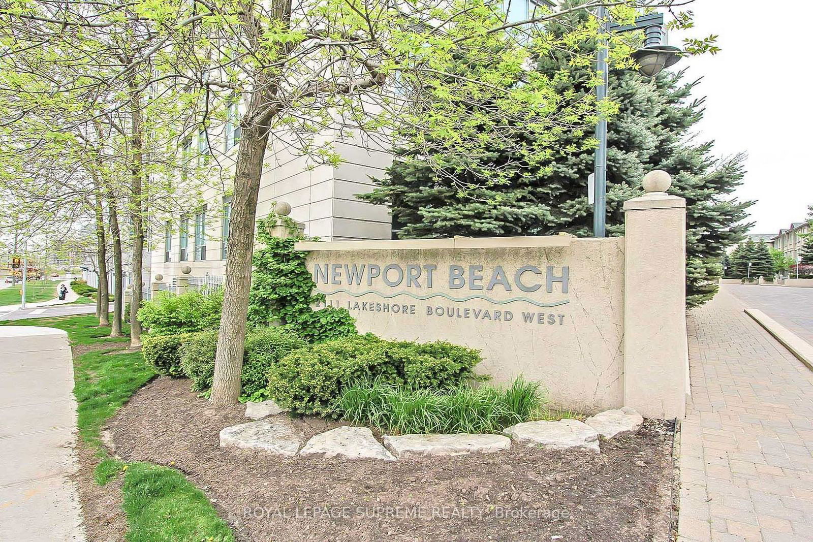 Newport Beach Condos, Etobicoke, Toronto