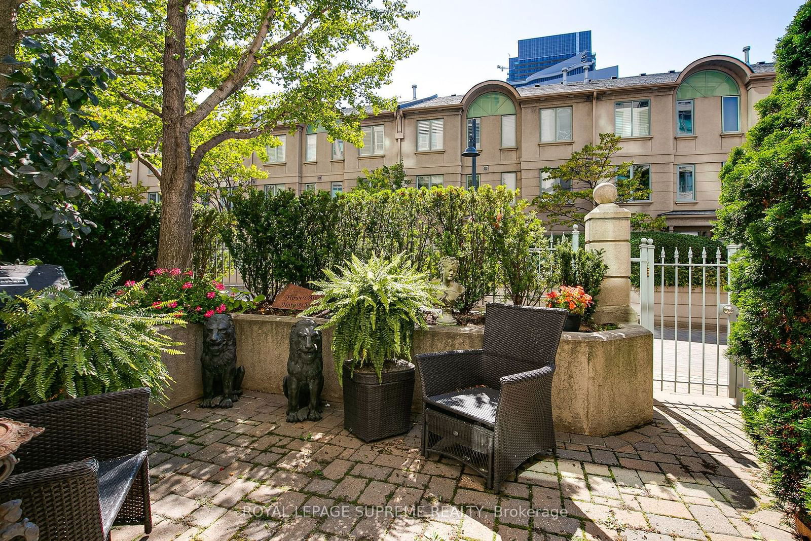 Newport Beach Condos, Etobicoke, Toronto