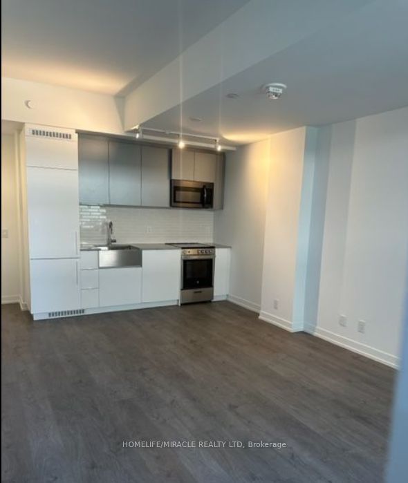 270 Dufferin St, unit 310 for rent