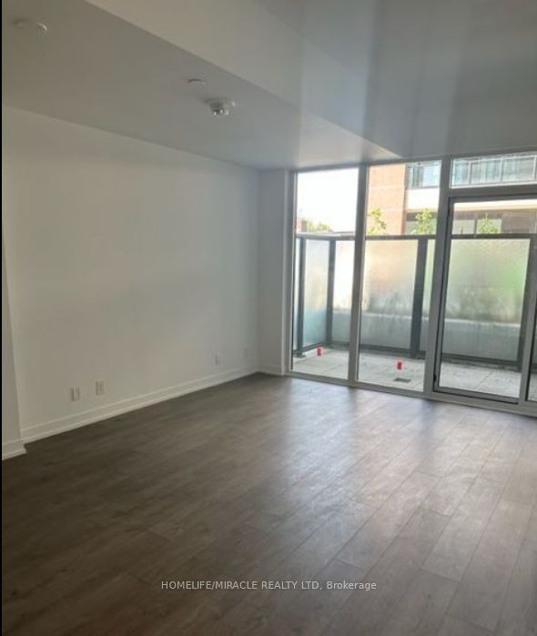 270 Dufferin St, unit 310 for rent