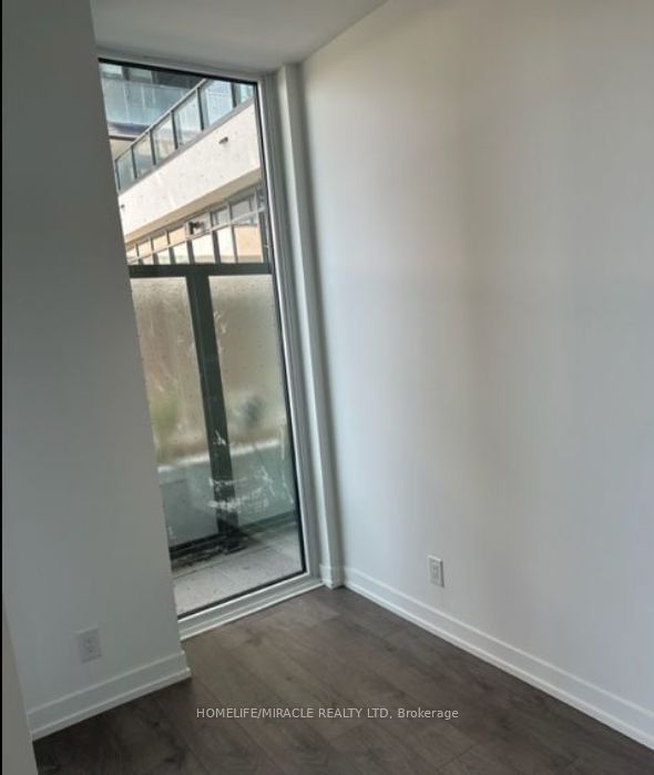 270 Dufferin St, unit 310 for rent