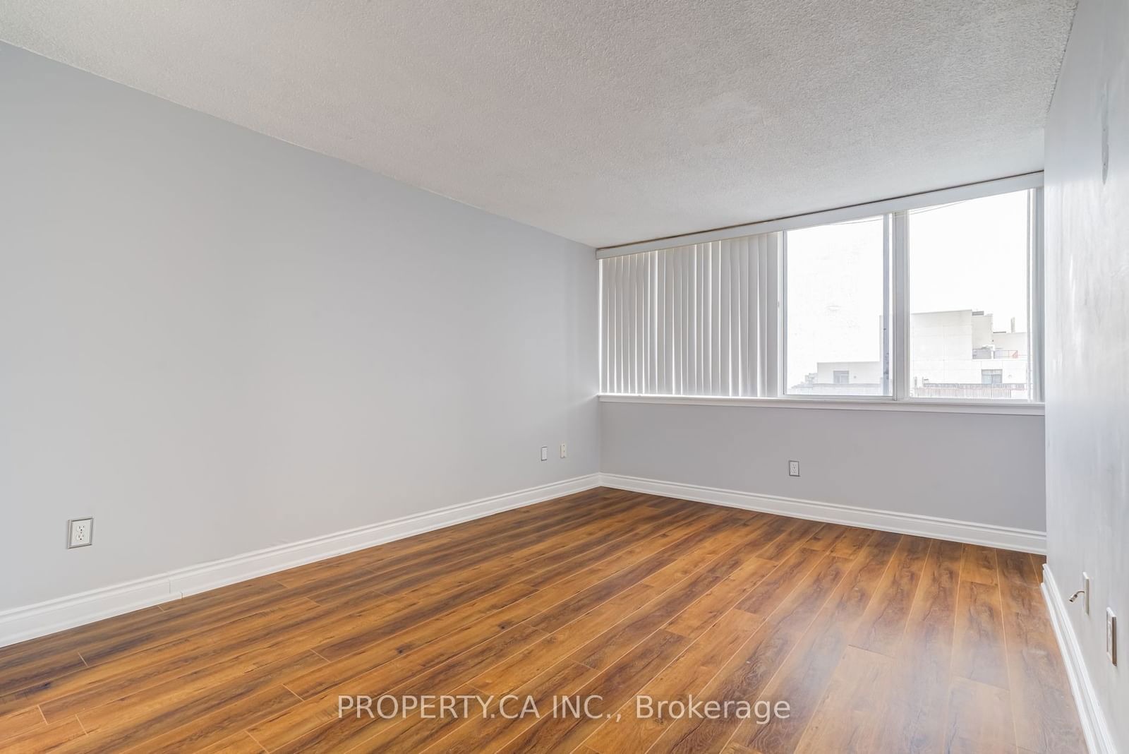 10 Markbrook Lane, unit 1812 for rent