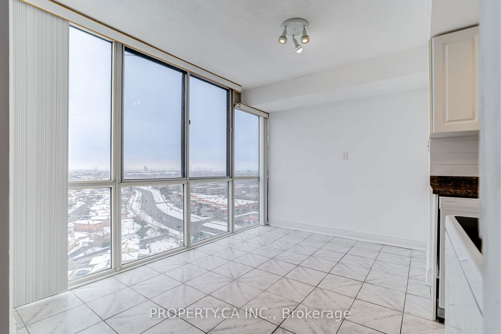 10 Markbrook Lane, unit 1812 for rent