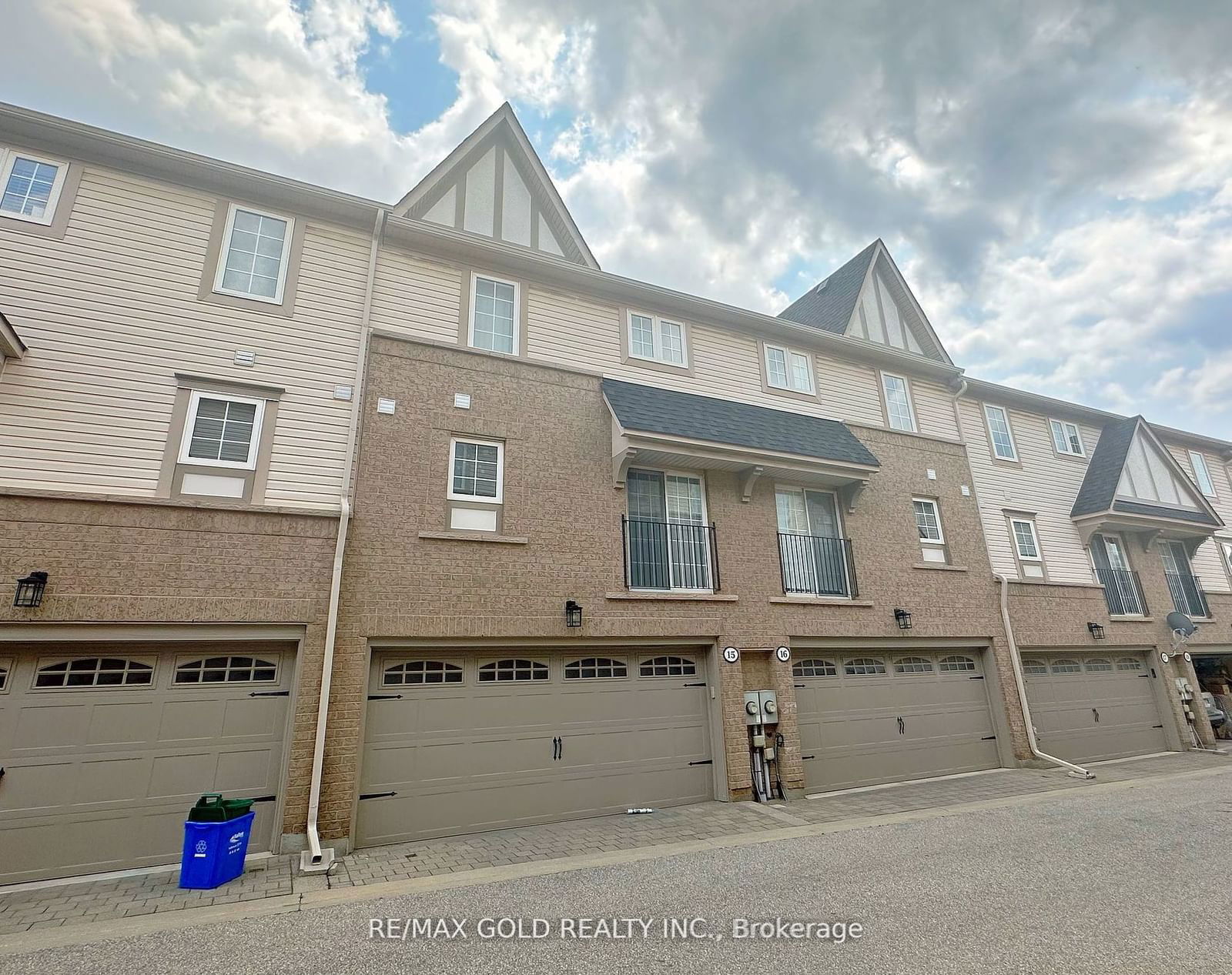 2361 Parkhaven Blvd, unit 15 for rent