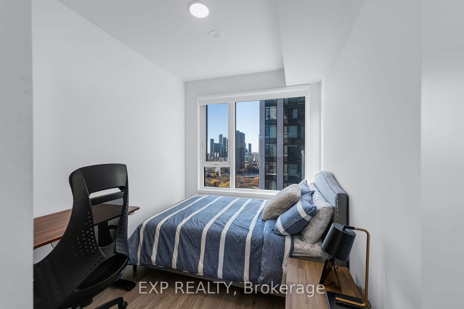 1926 Lake Shore Blvd W, unit 2510 for rent