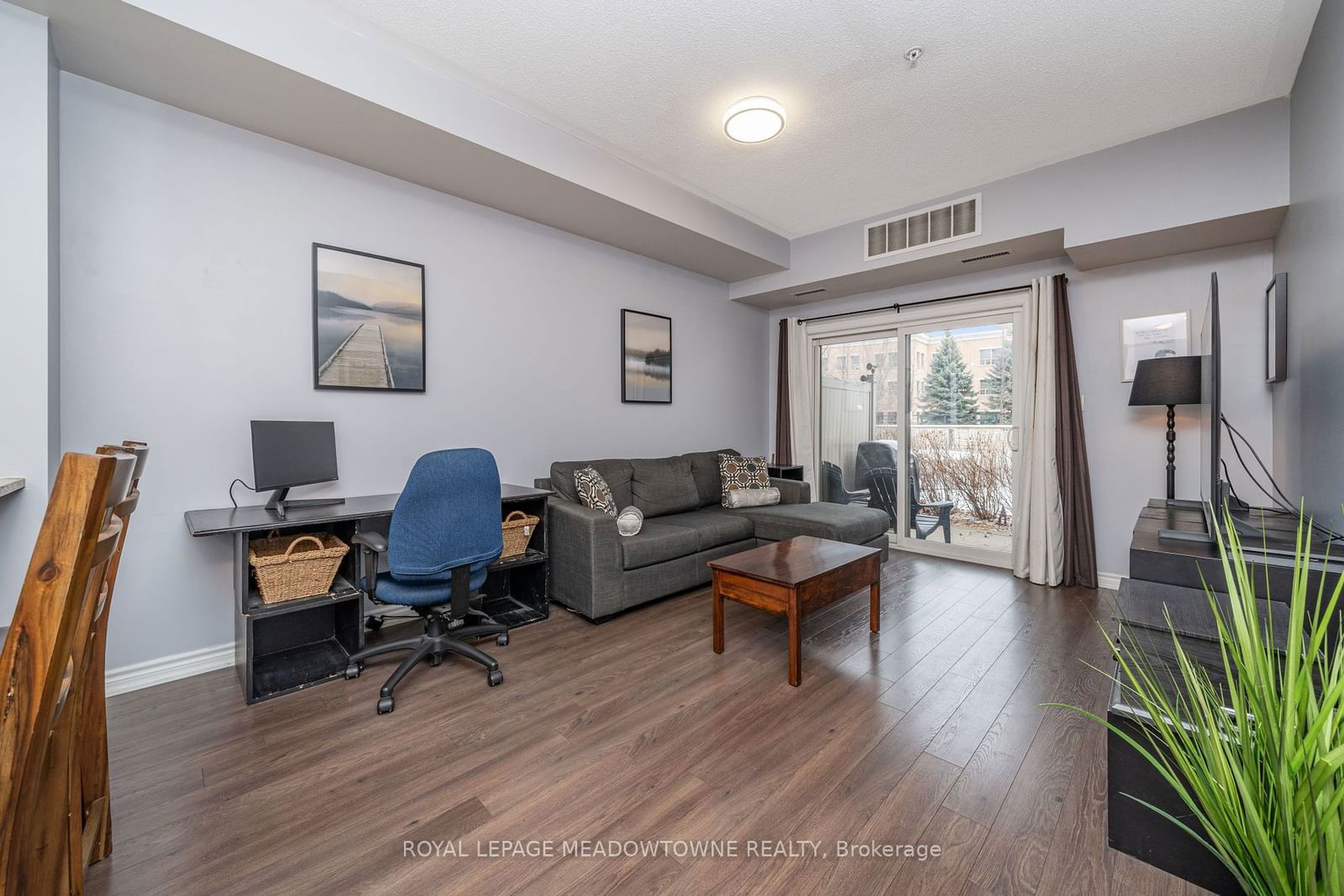 570 Lolita Gdns, unit 125 for sale