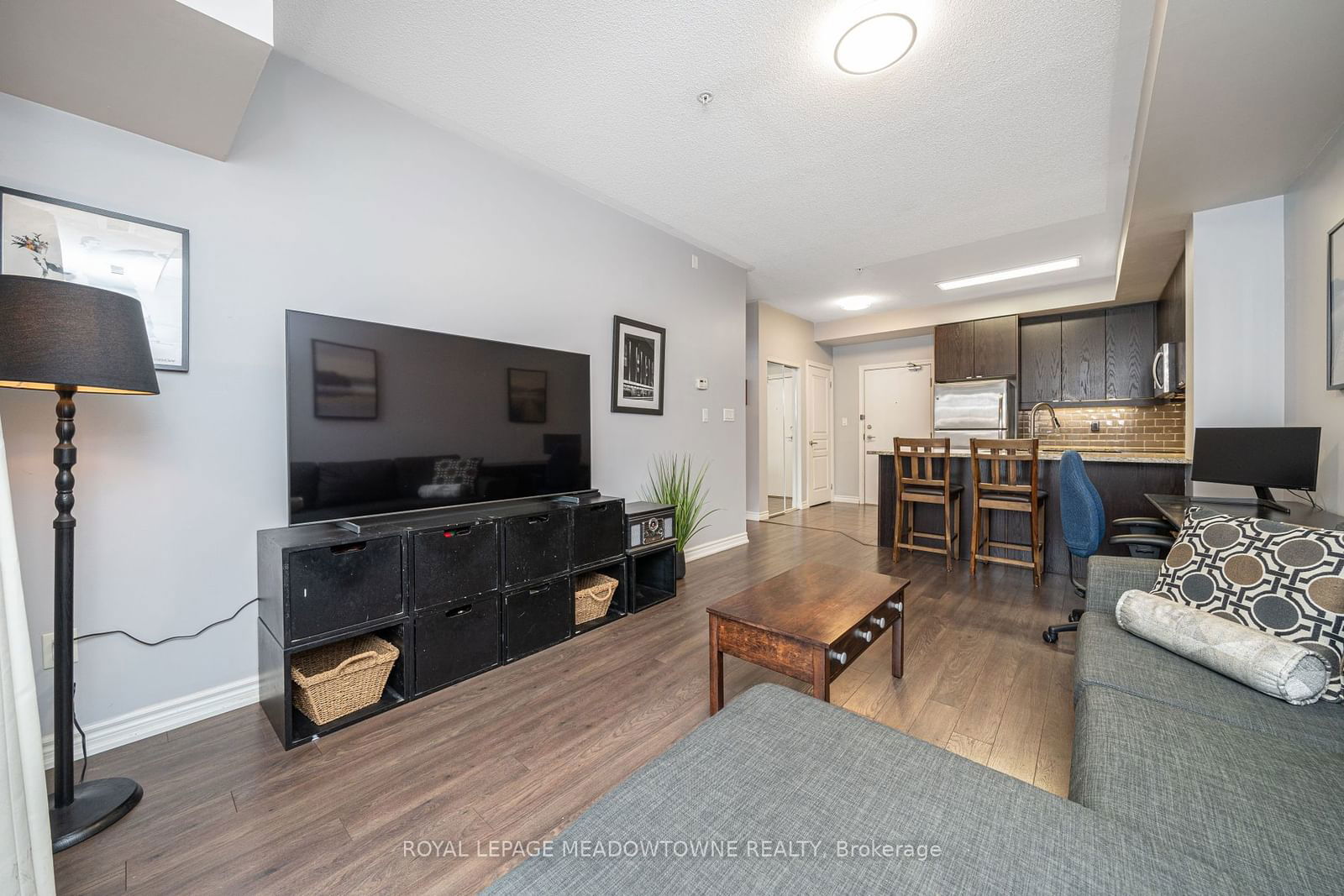 570 Lolita Gdns, unit 125 for sale