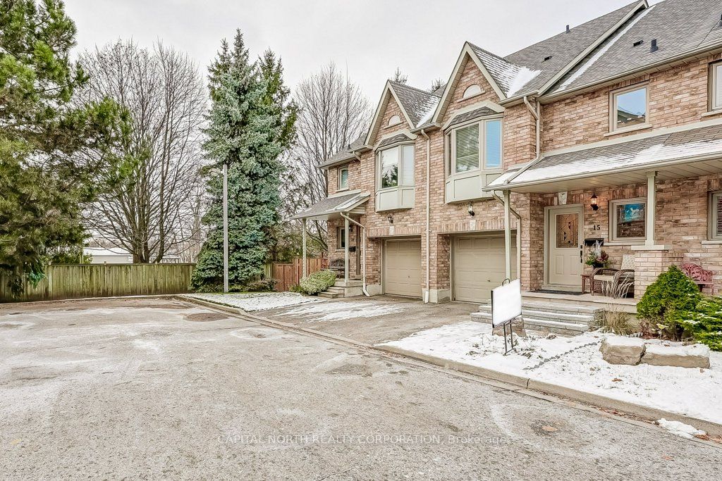 1385 Lakeshore Road West Townhomes, Mississauga, Toronto