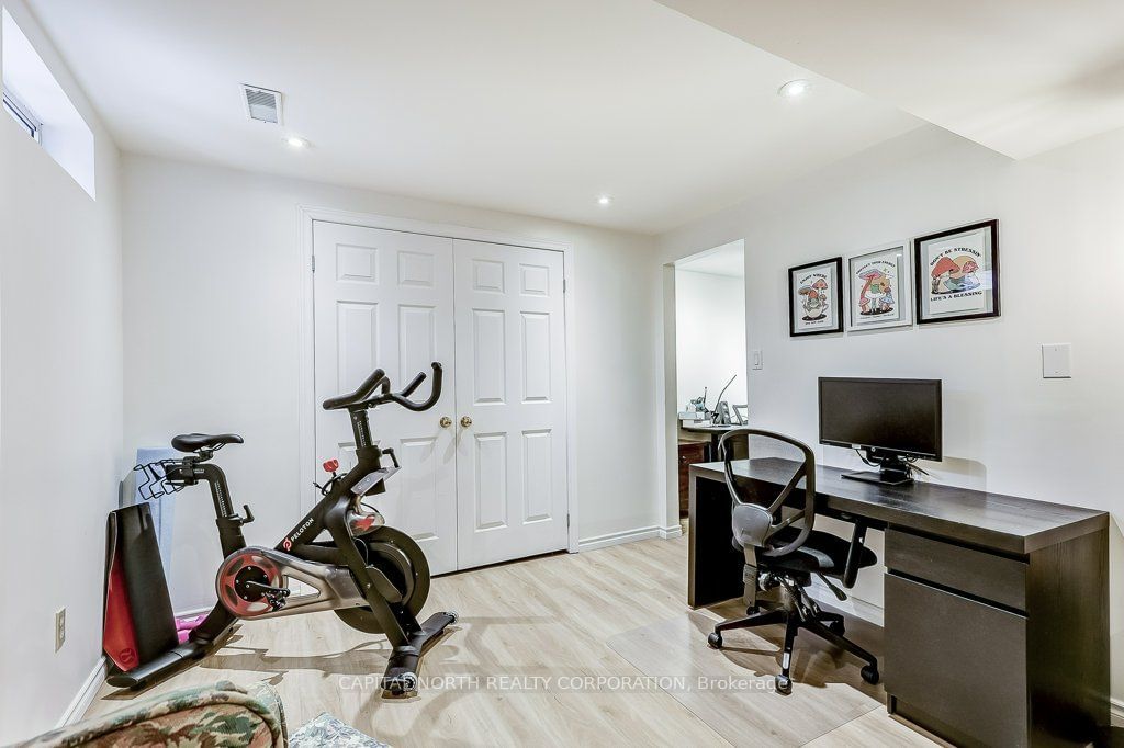 1385 Lakeshore Road West Townhomes, Mississauga, Toronto