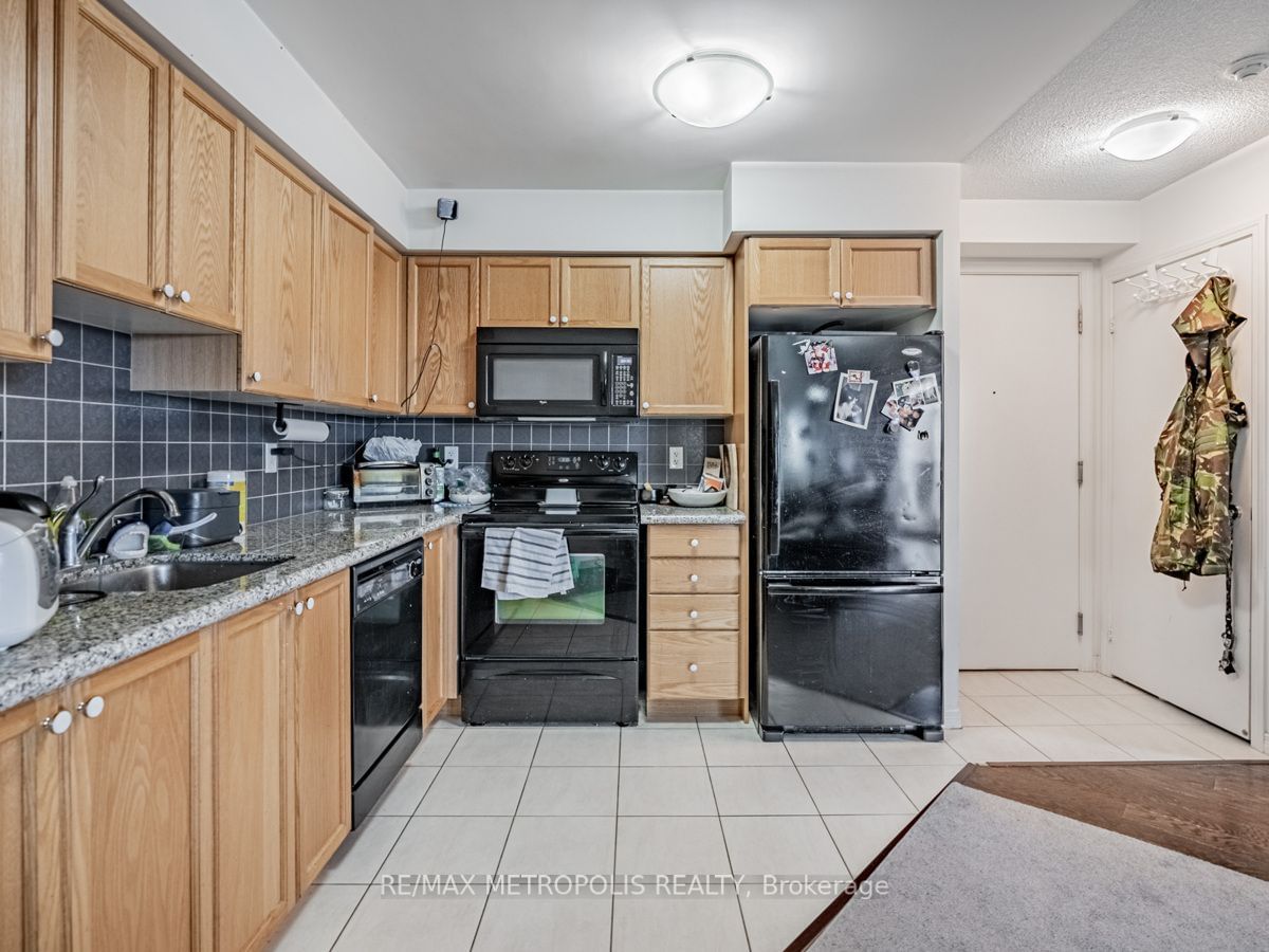 60 Heintzman St, unit 1812 for sale