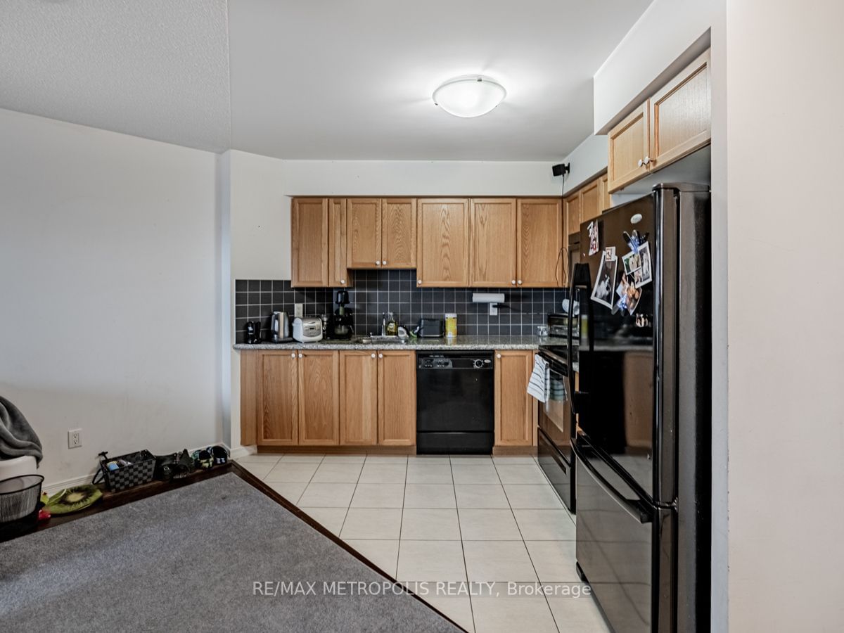 60 Heintzman St, unit 1812 for sale