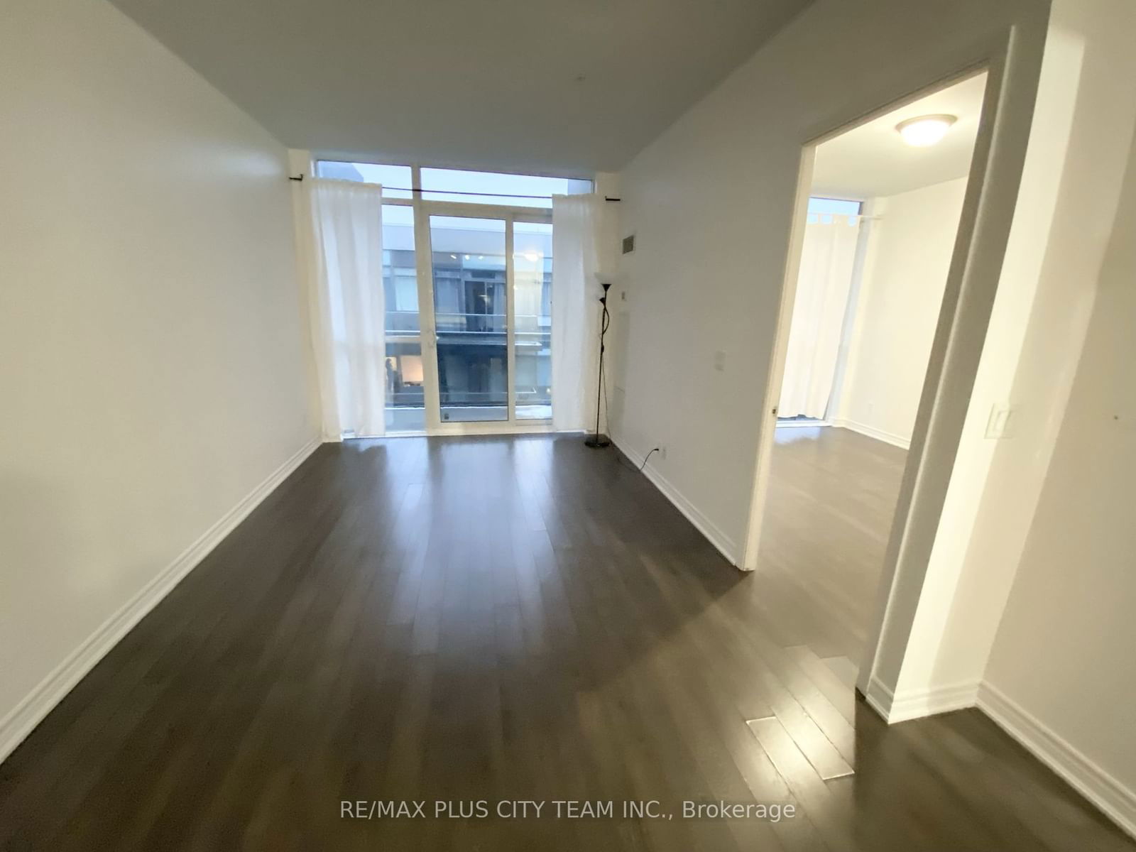 15 James Finlay Way, unit 1119 for rent