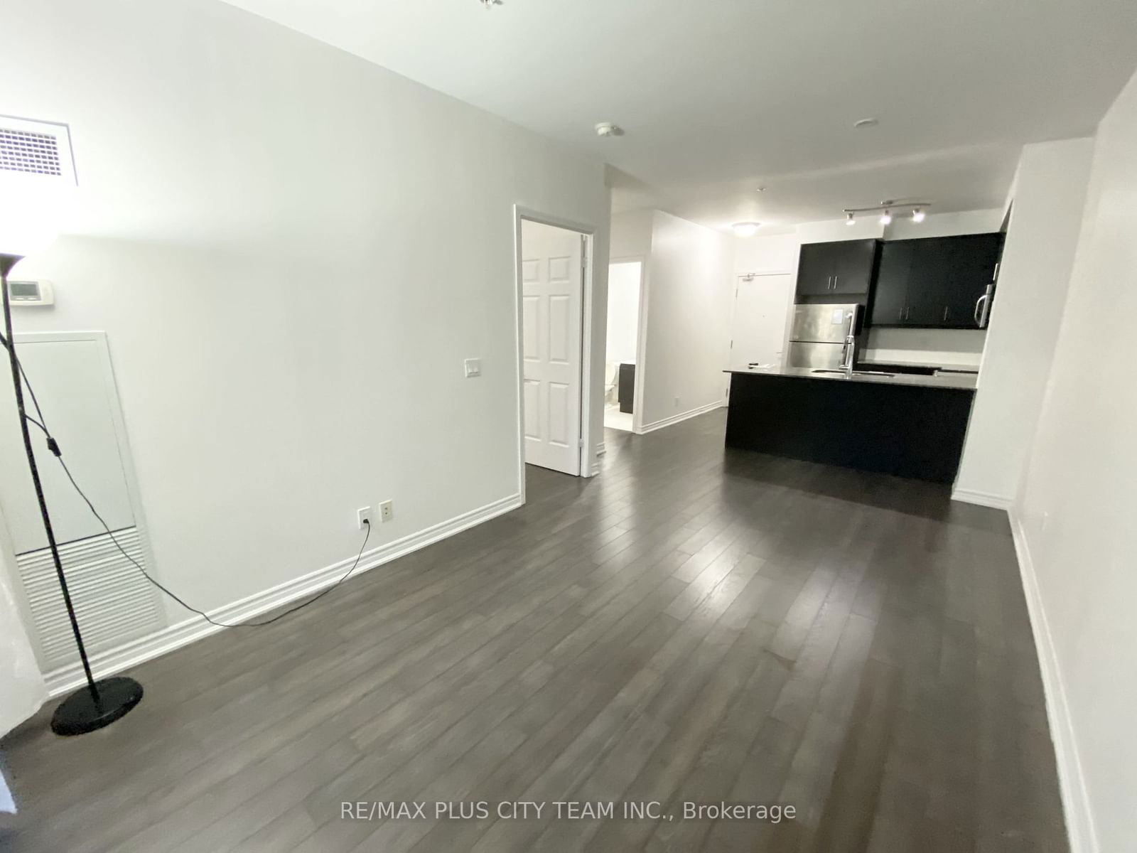 15 James Finlay Way, unit 1119 for rent