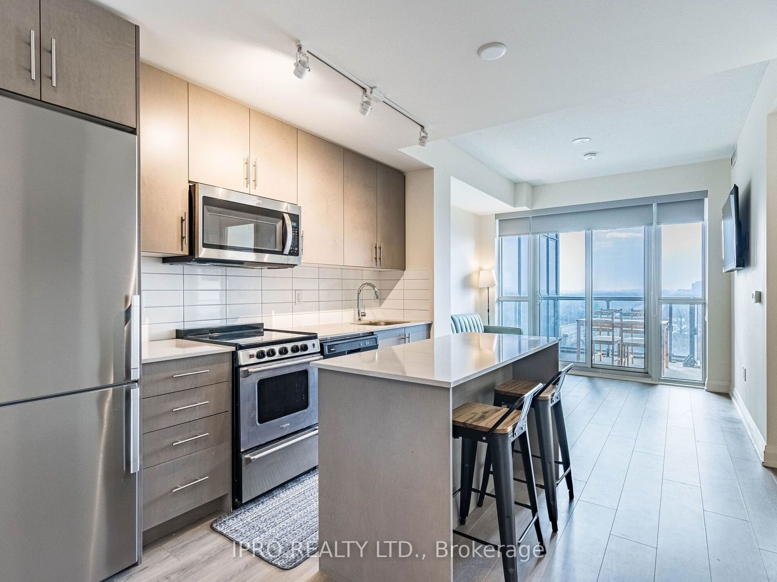 509 Dundas St W, unit 721 for sale