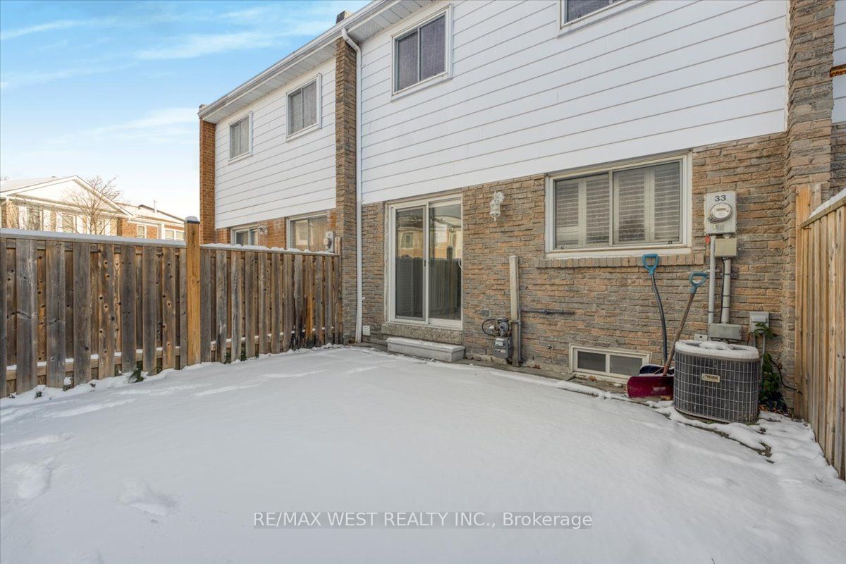 1020 Central Park Drive Townhomes, Brampton, Toronto