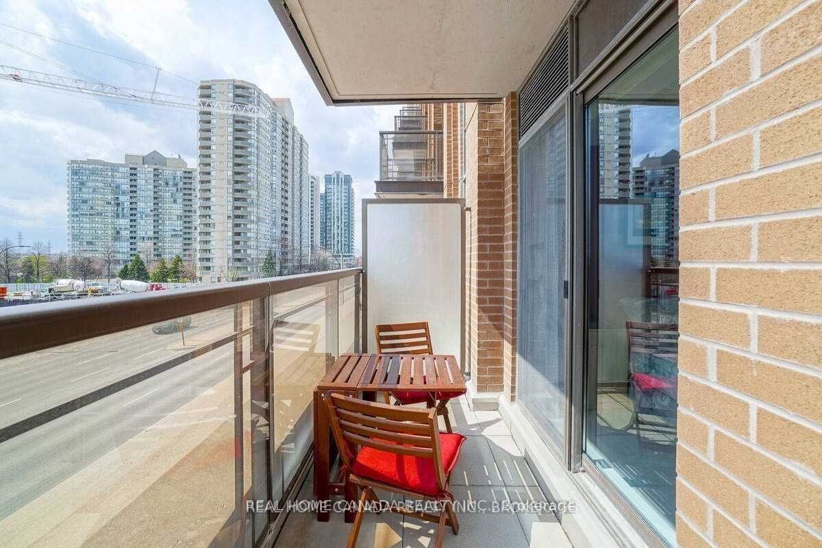 385 Prince Of Wales Dr, unit 513 for rent