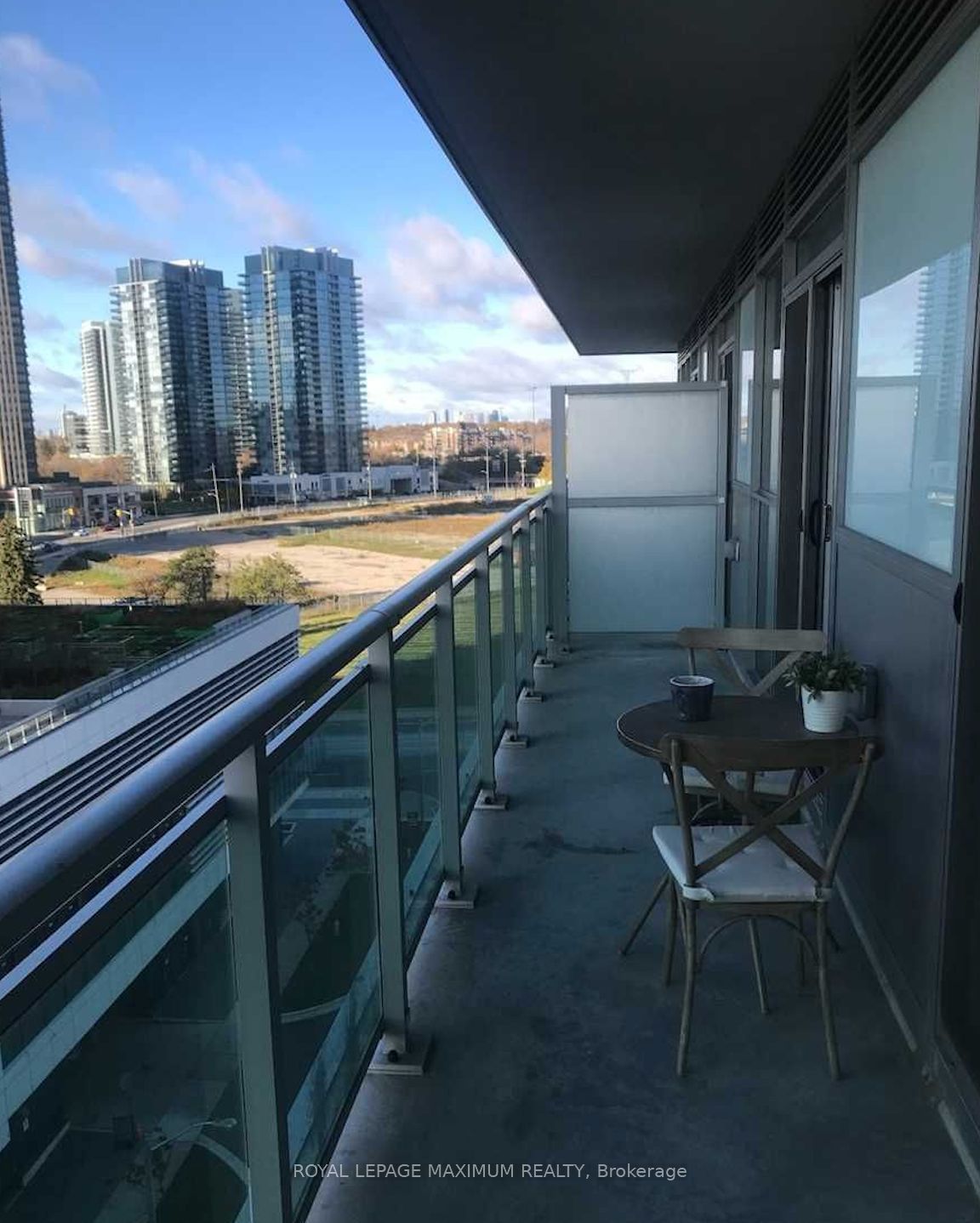 33 Shore Breeze Dr, unit 702 for rent