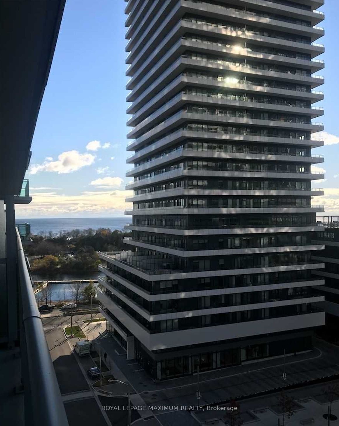 33 Shore Breeze Dr, unit 702 for rent