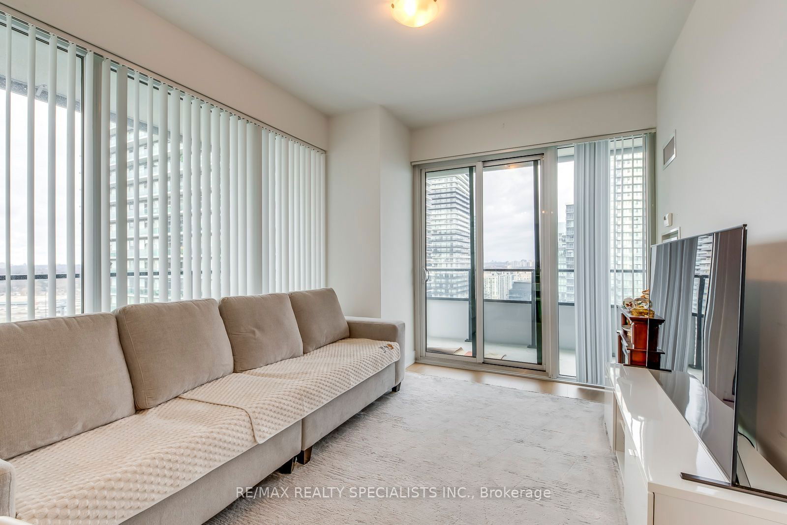 20 Shore Breeze Dr, unit 2304 for sale