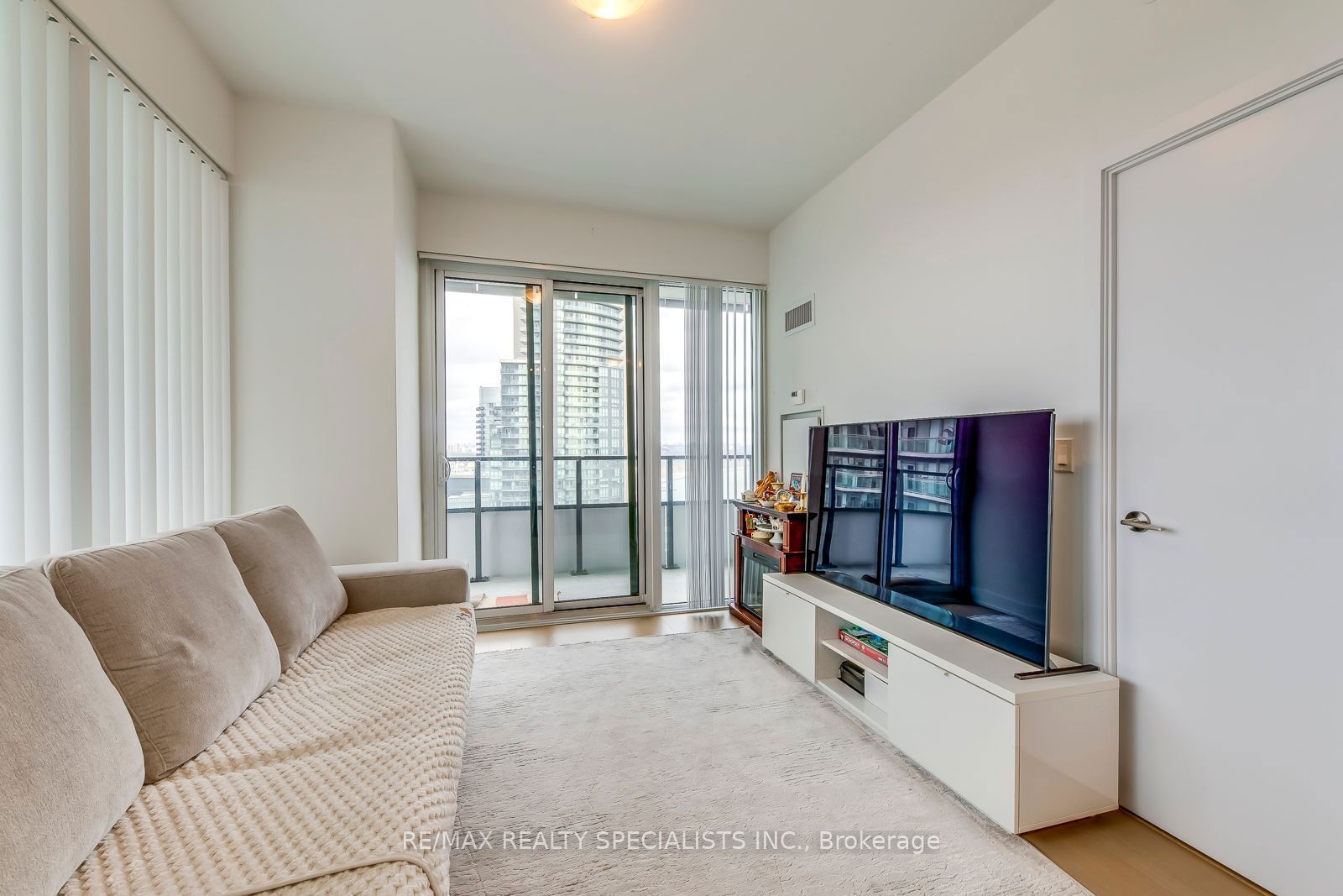 20 Shore Breeze Dr, unit 2304 for sale