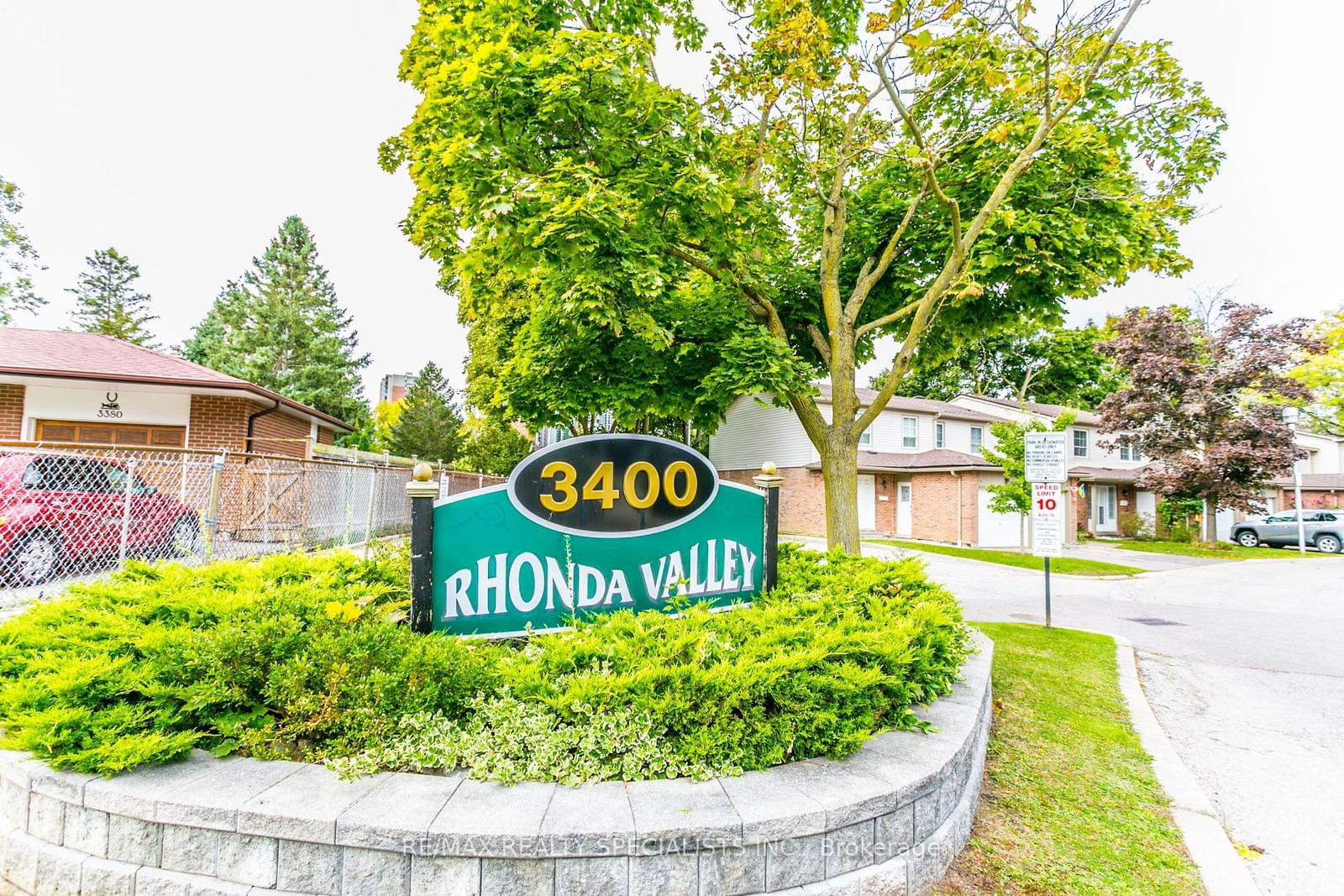 3400 Rhonda Valley Townhomes, Mississauga, Toronto