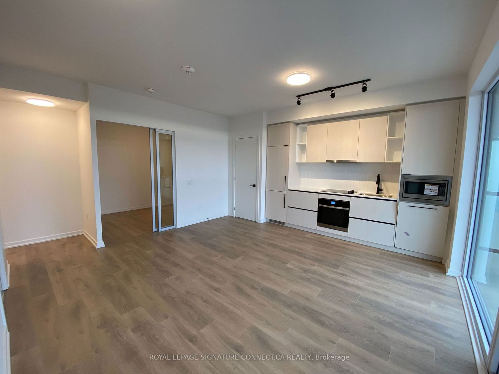 1285 Dupont St, unit 2711 for rent