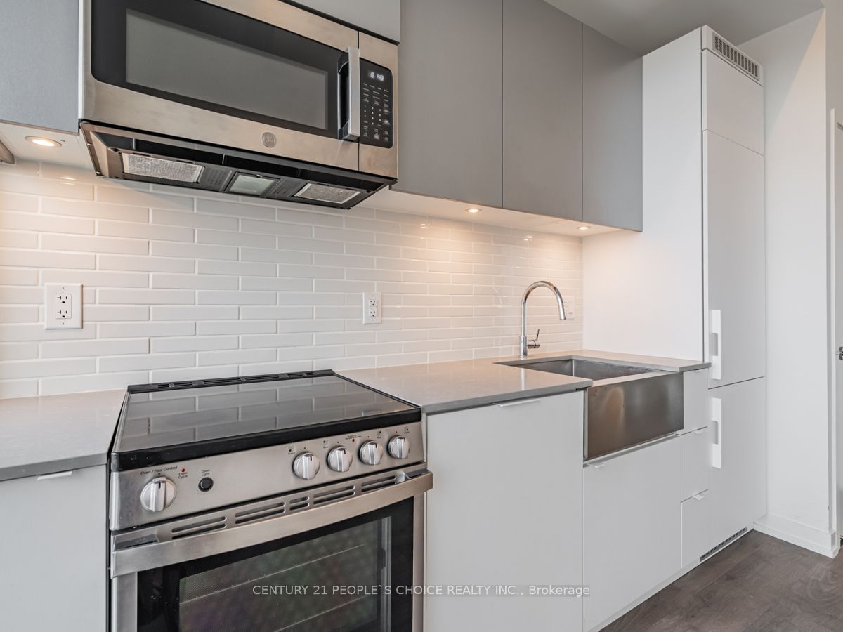 270 Dufferin St, unit 520 for rent