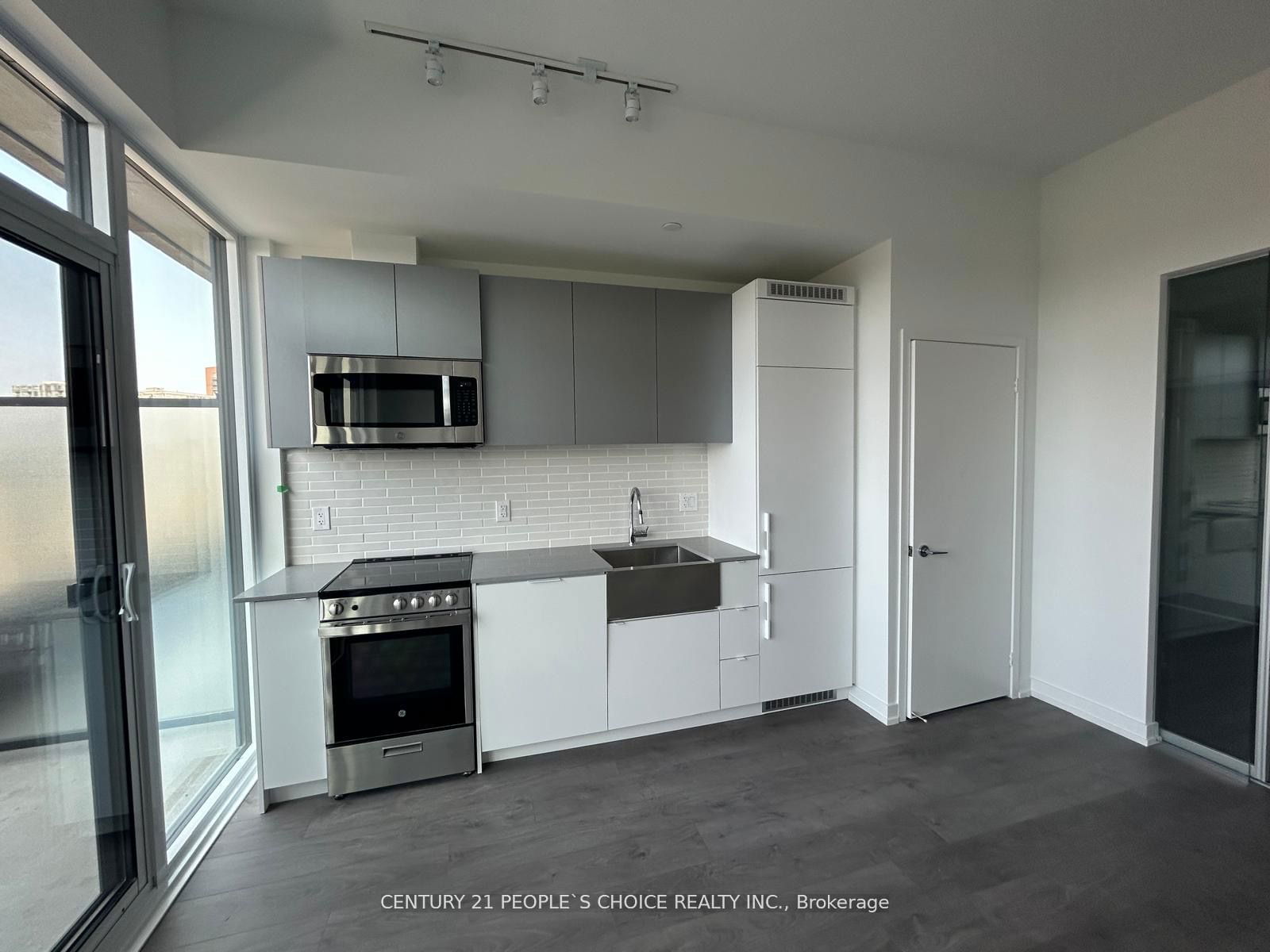 270 Dufferin St, unit 520 for rent