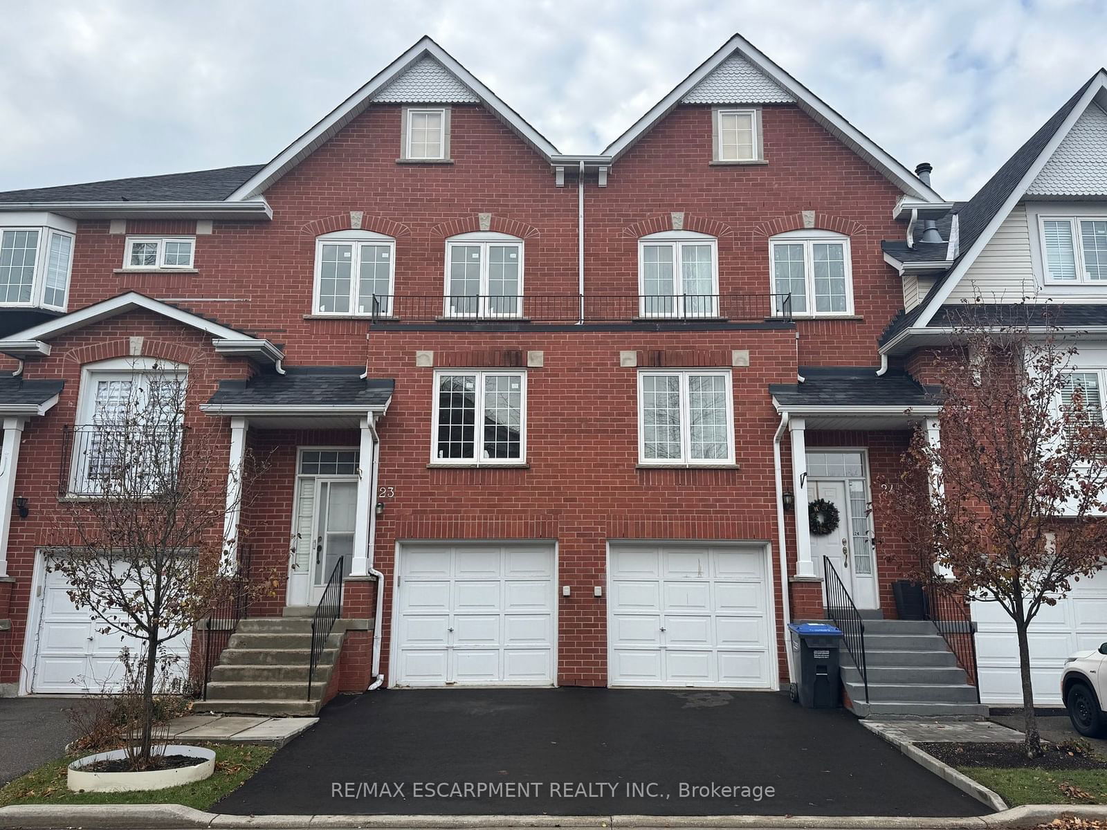 1575 South Parade Townhomes, Mississauga, Toronto