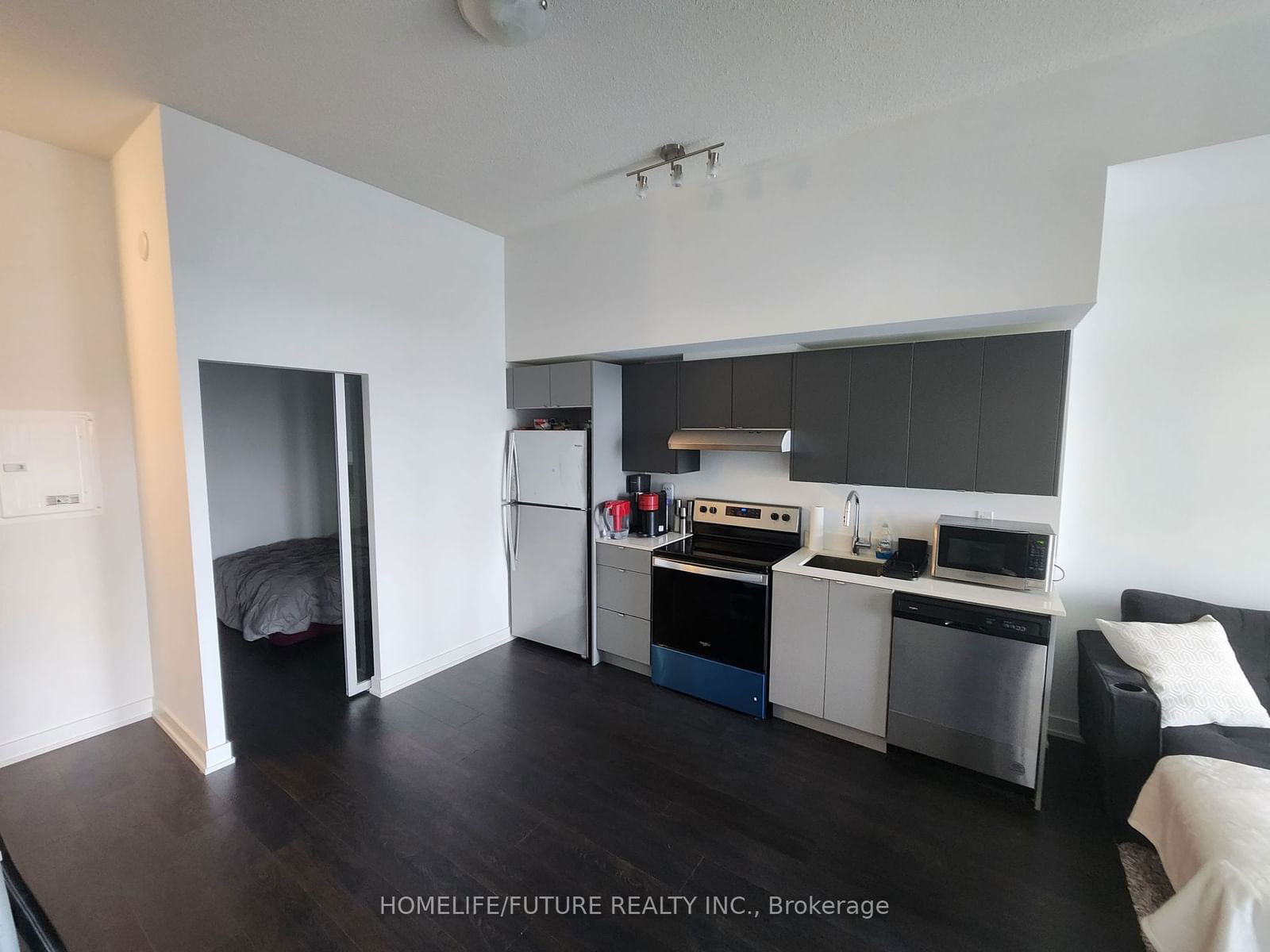 3200 Dakota Common, unit B105 for sale