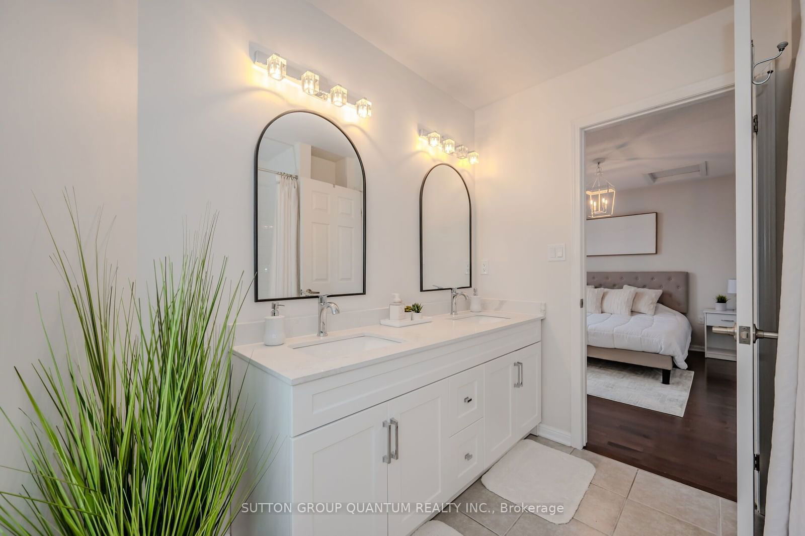 2614 Dashwood Dr Townhouses, Oakville, Toronto