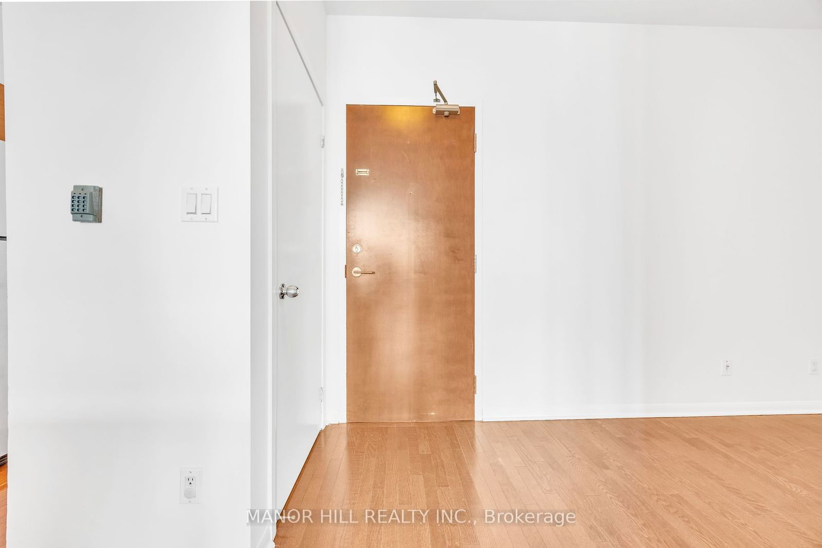 3391 Bloor St W, unit 609 for rent