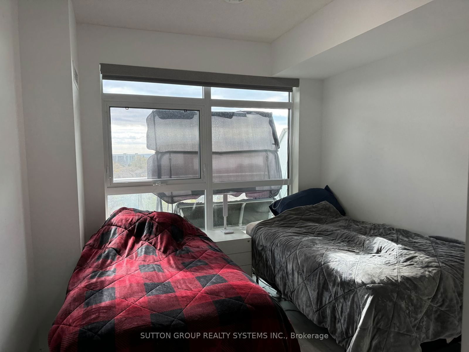 251 Manitoba St, unit 804 for rent