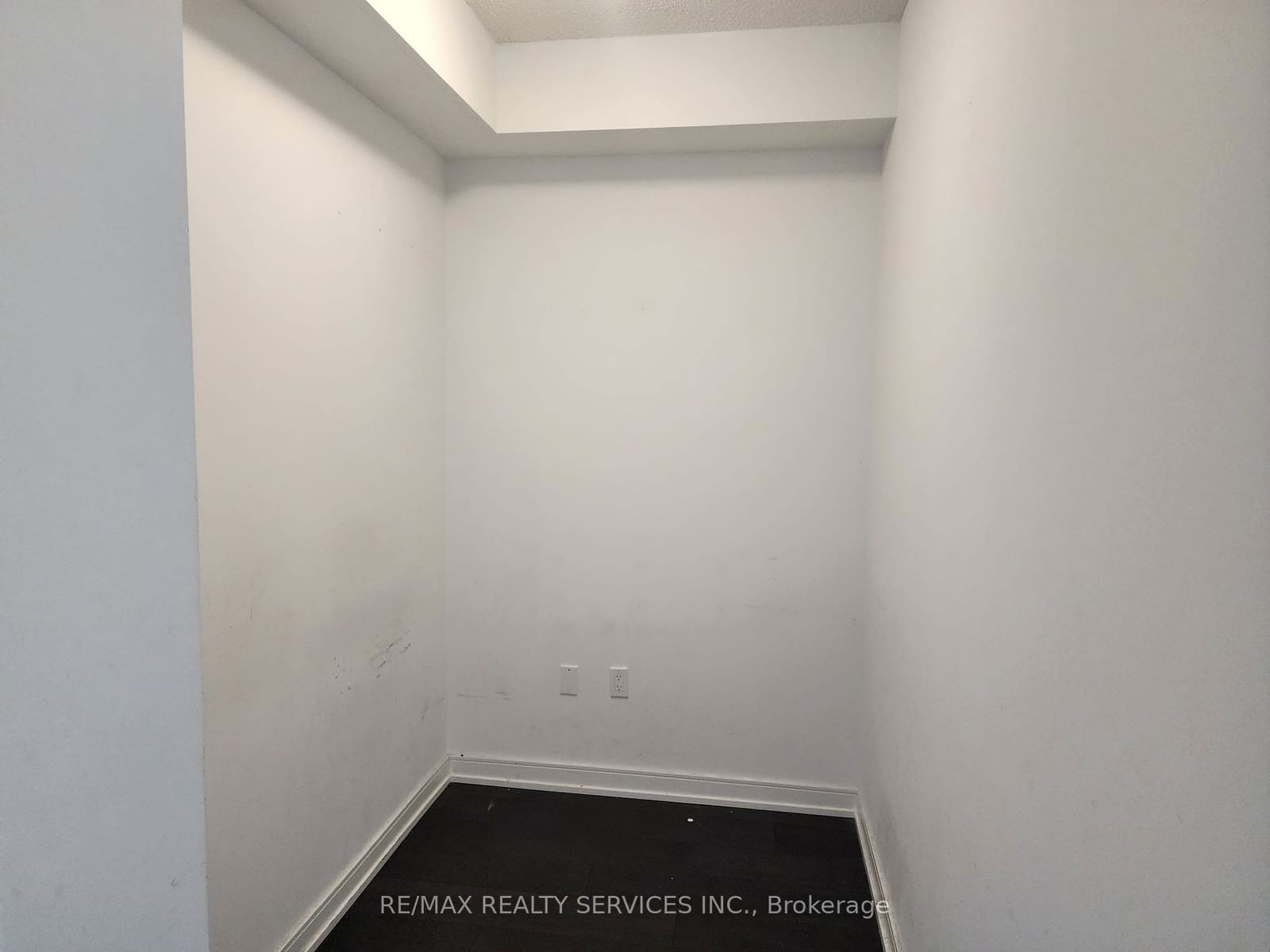 8 Nahani Way, unit 1620 for rent