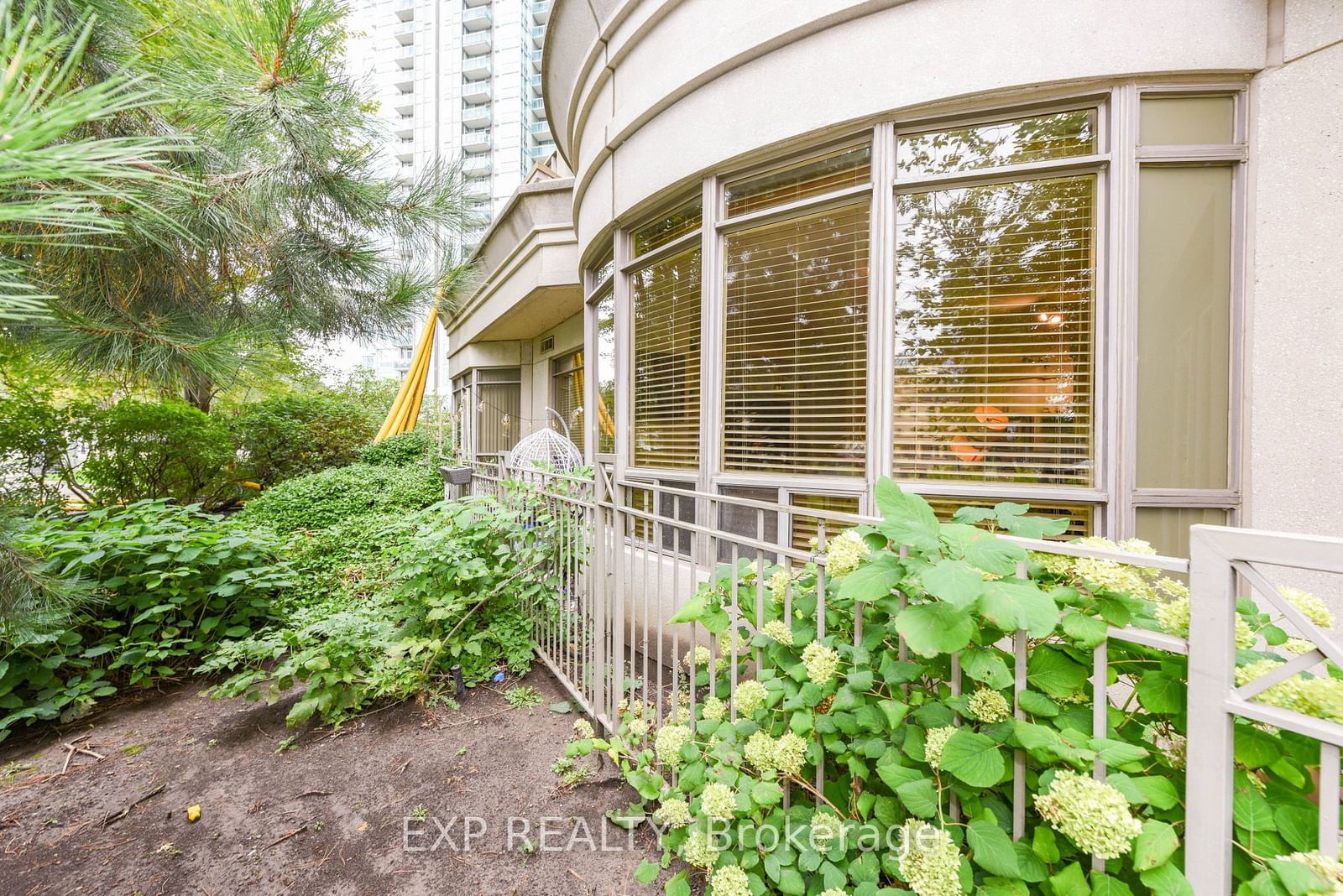 3888 Duke Of York Blvd, unit 121 for sale