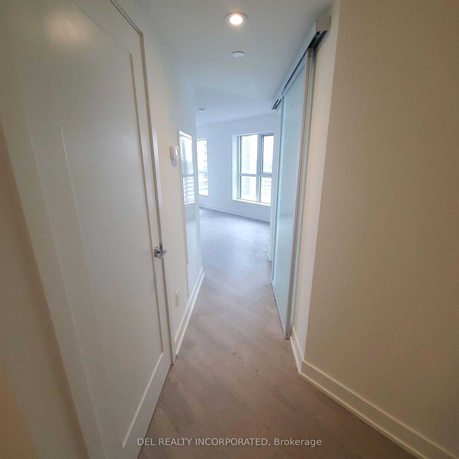 9 Mabelle Ave, unit 1418 for rent