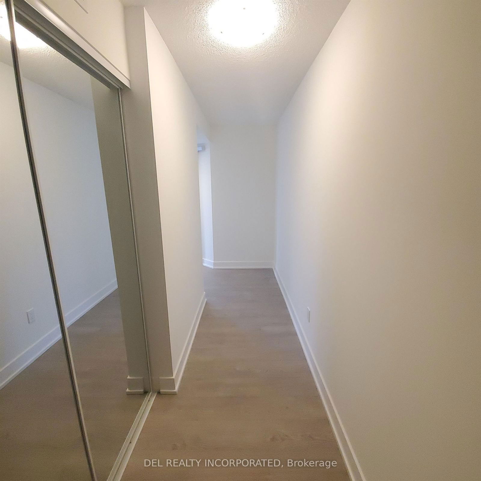 9 Mabelle Ave, unit 1418 for rent