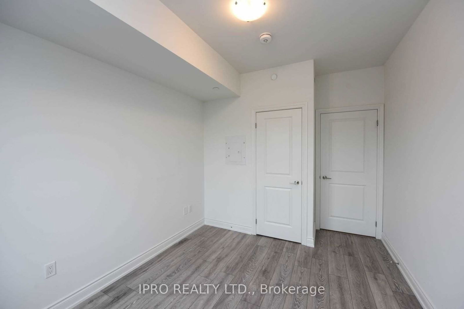 1050 Main St E, unit 223 for sale