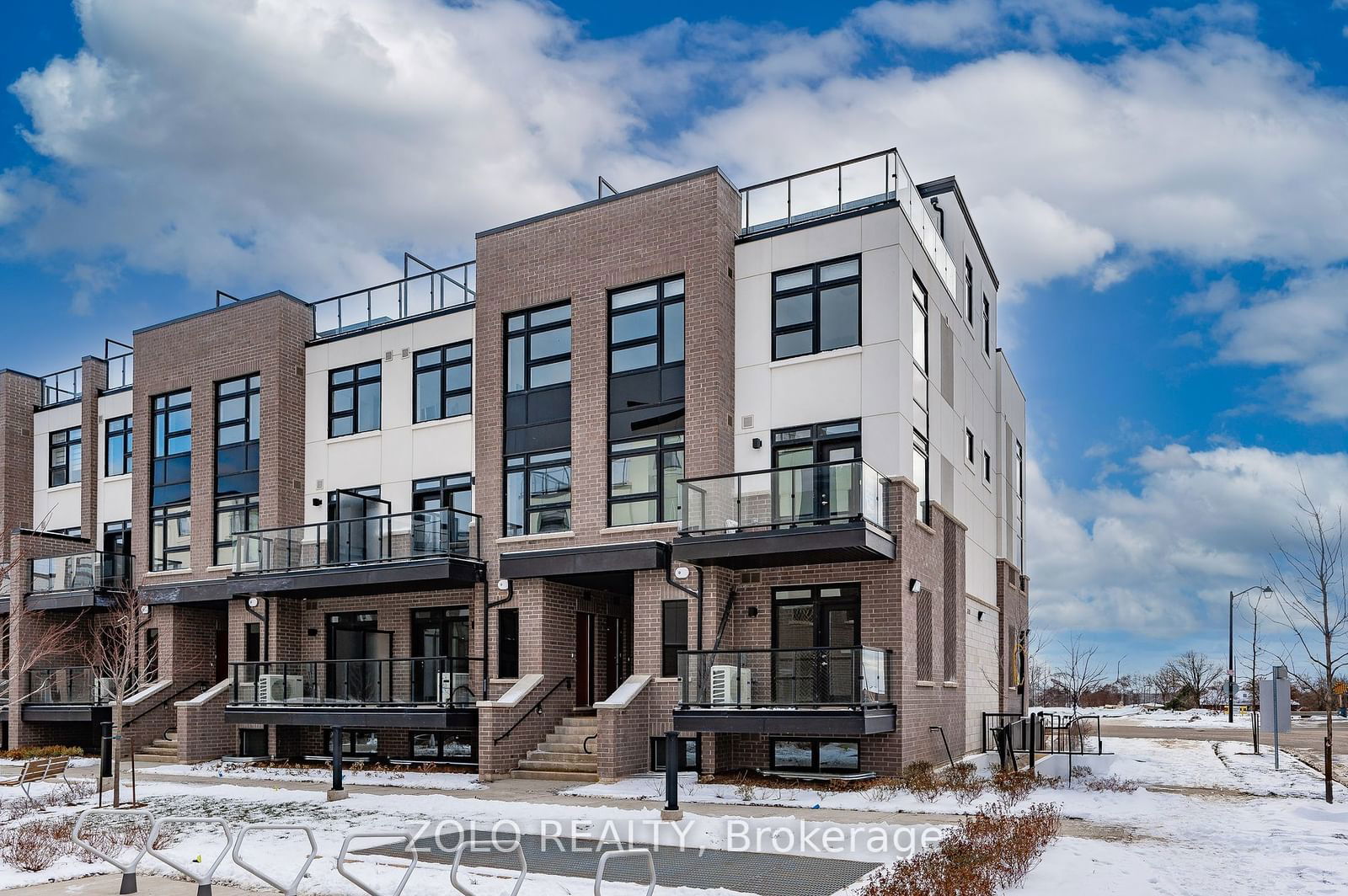 8175 Britannia Rd, unit 124 for sale