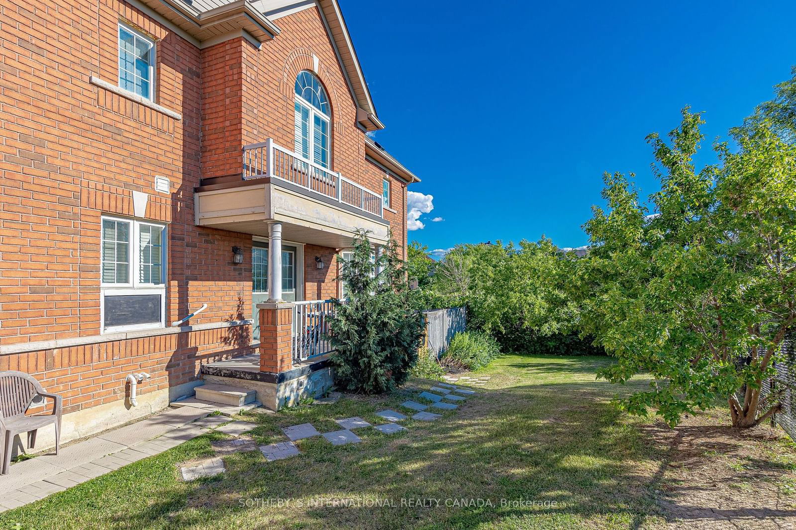 520-525 Novo Star Drive Townhomes, Mississauga, Toronto