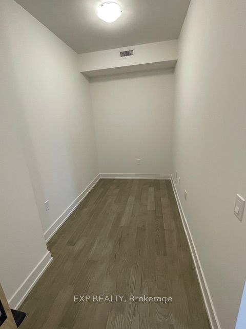 202 BURNHAMTHORPE Rd E, unit 2107 for rent